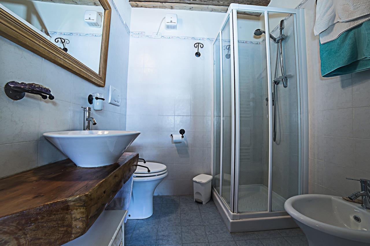 Le Thovex Bed & Breakfast La Thuile Exterior foto